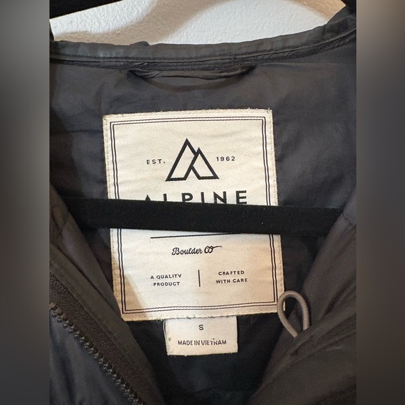 Alpine Black Hooded Quilted Puffer Jacket - Picture 2 of 3